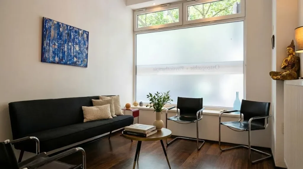 Wartezimmer der Naturheilpraxis Huz